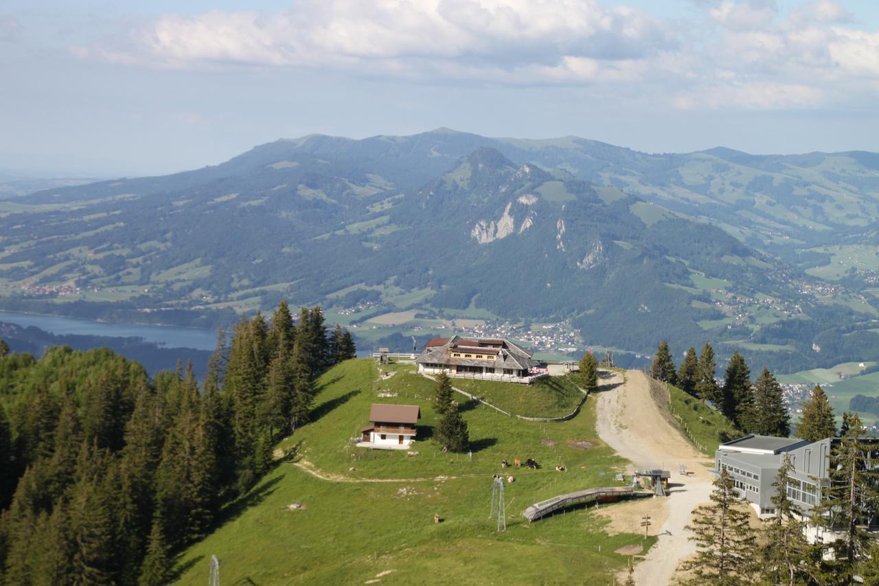 Refuge De Plan-Francey Hotel Moleson Kültér fotó